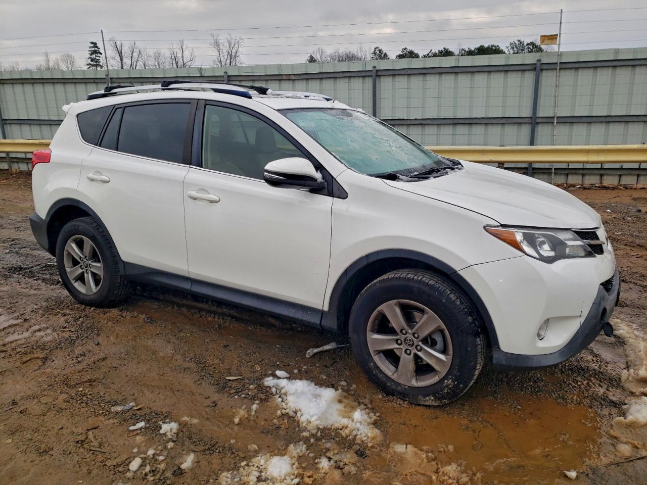2015 TOYOTA RAV4