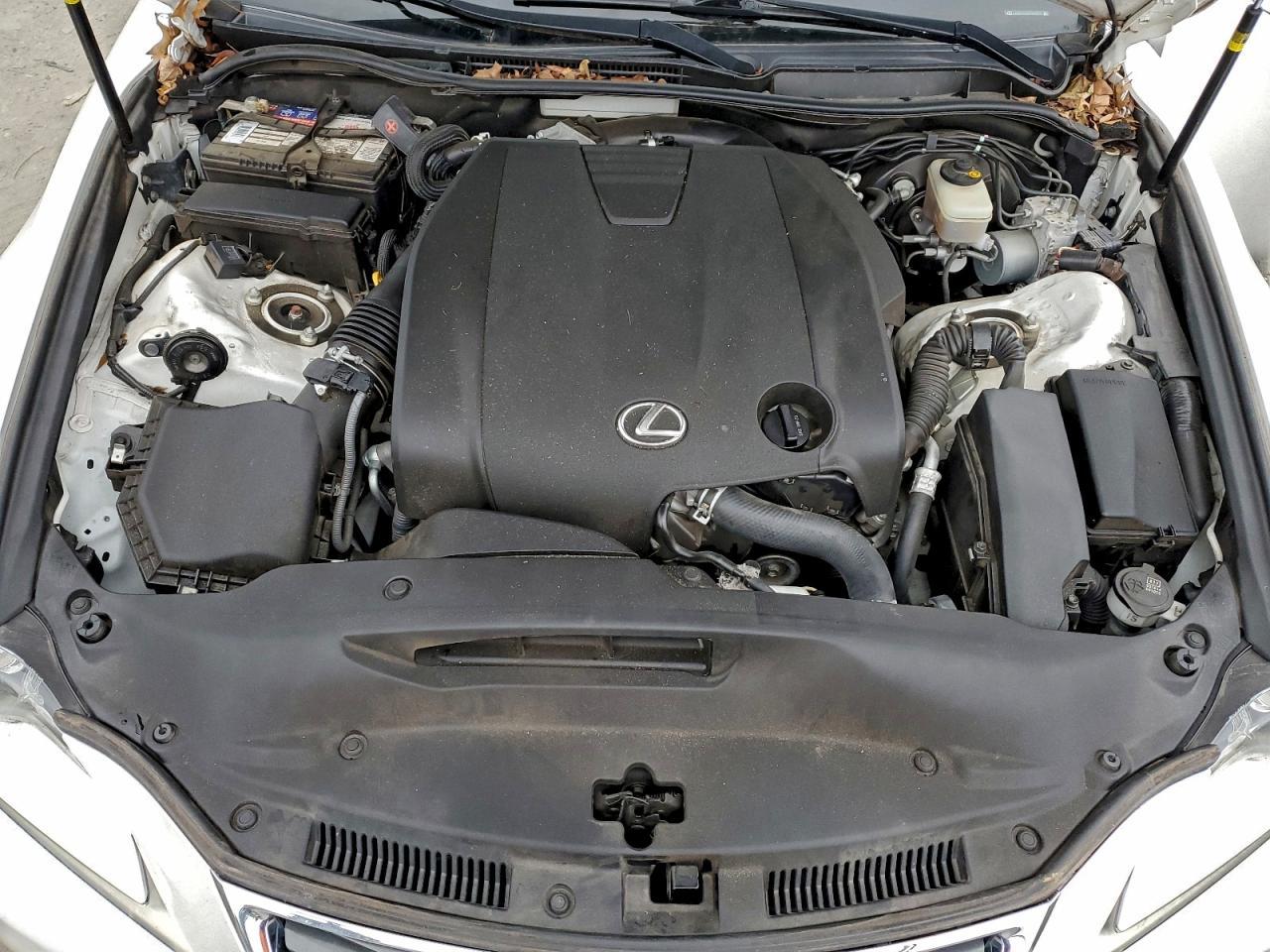 2015 LEXUS IS 250