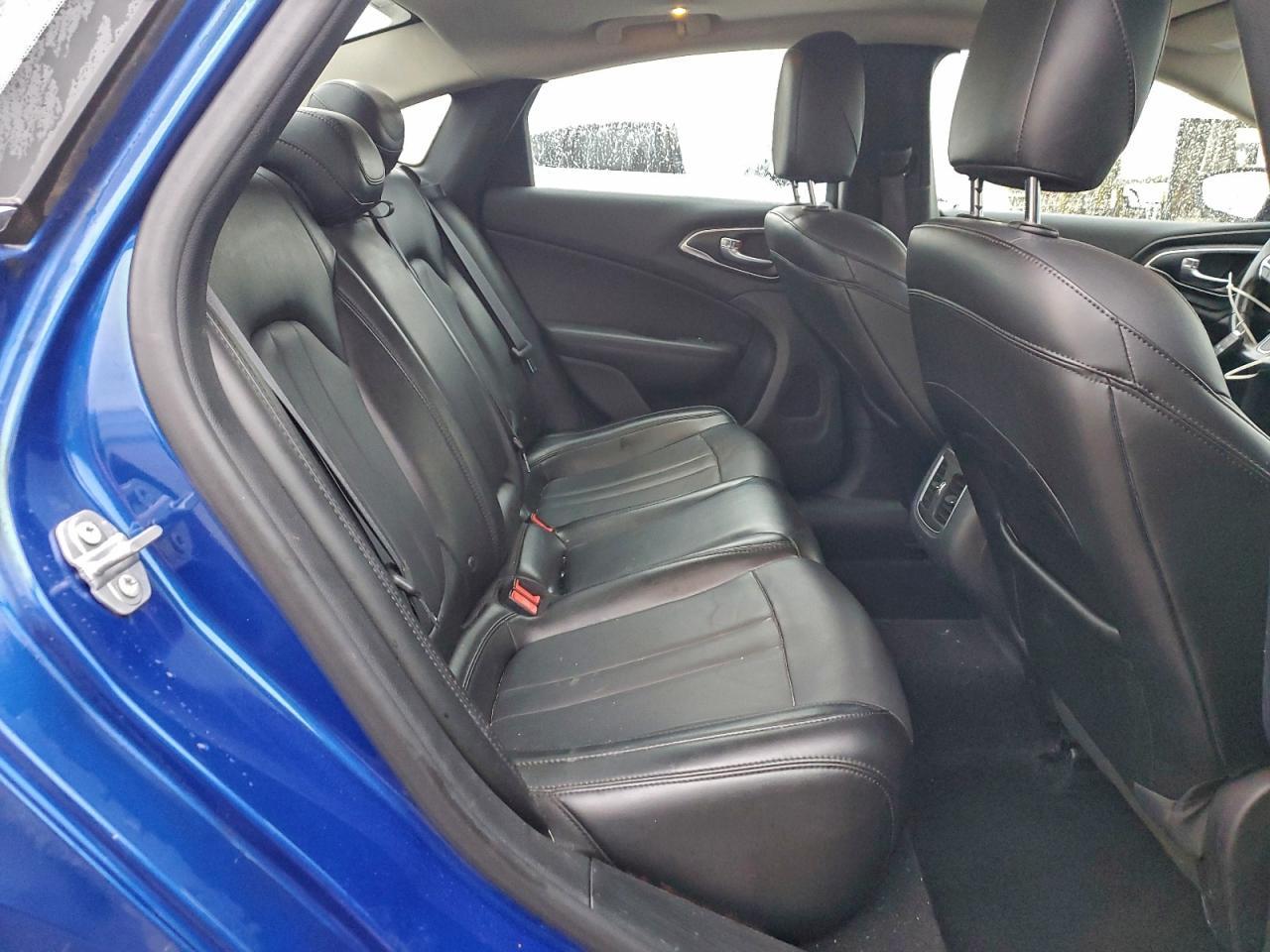 2017 CHRYSLER 200