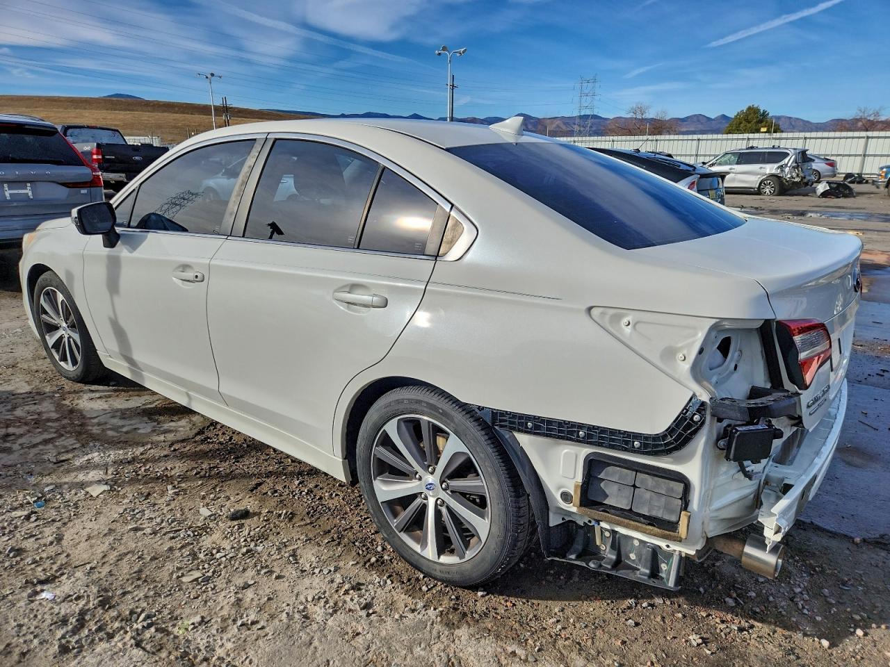 2017 SUBARU Legacy