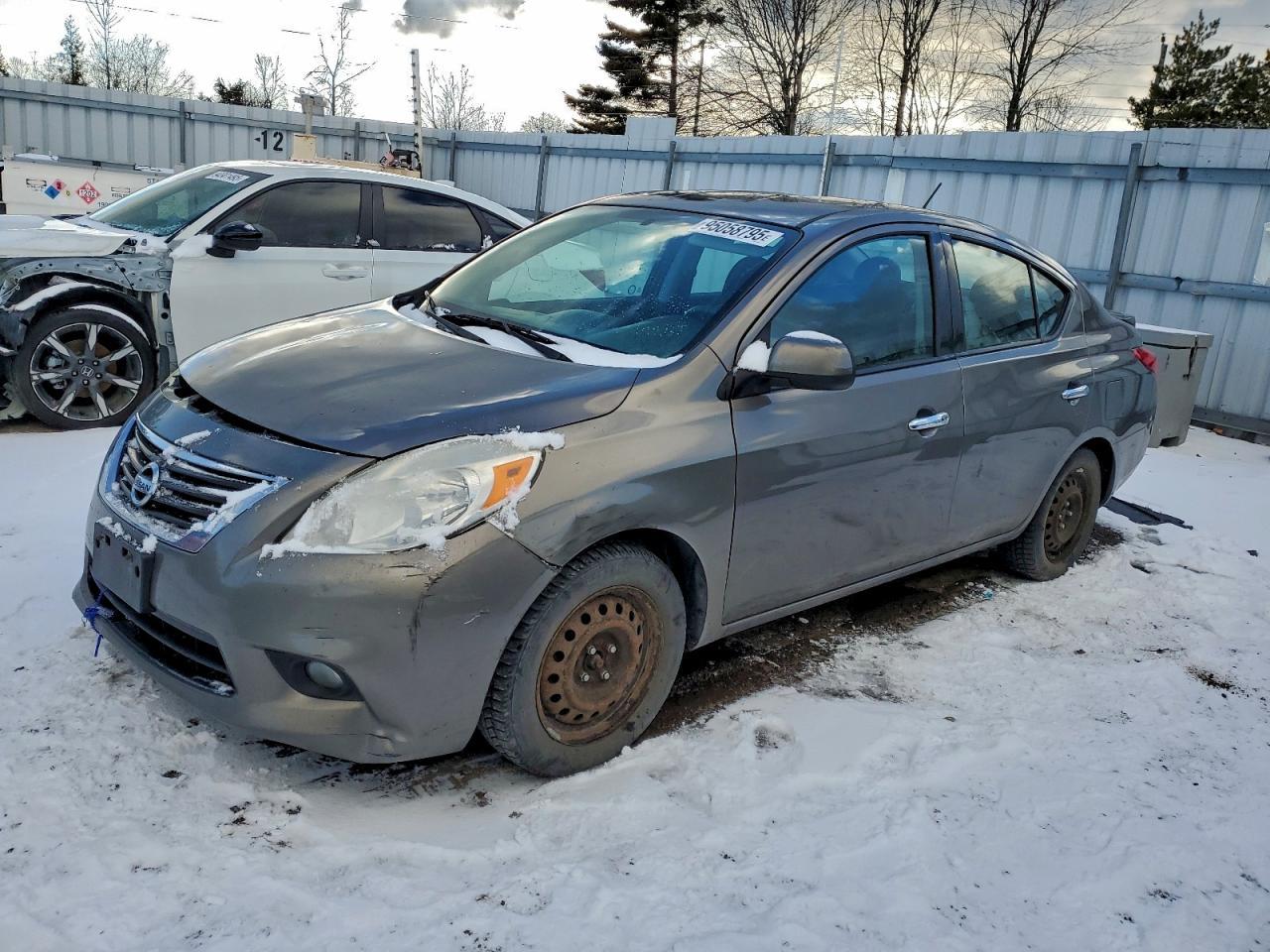 2014 NISSAN VERSA