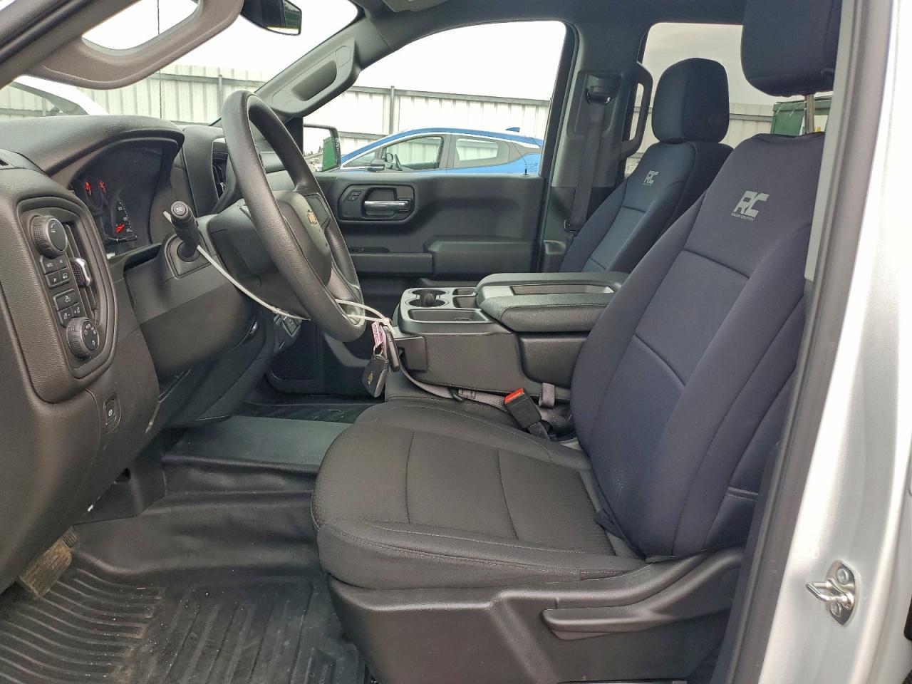 2025 CHEVROLET Silverado