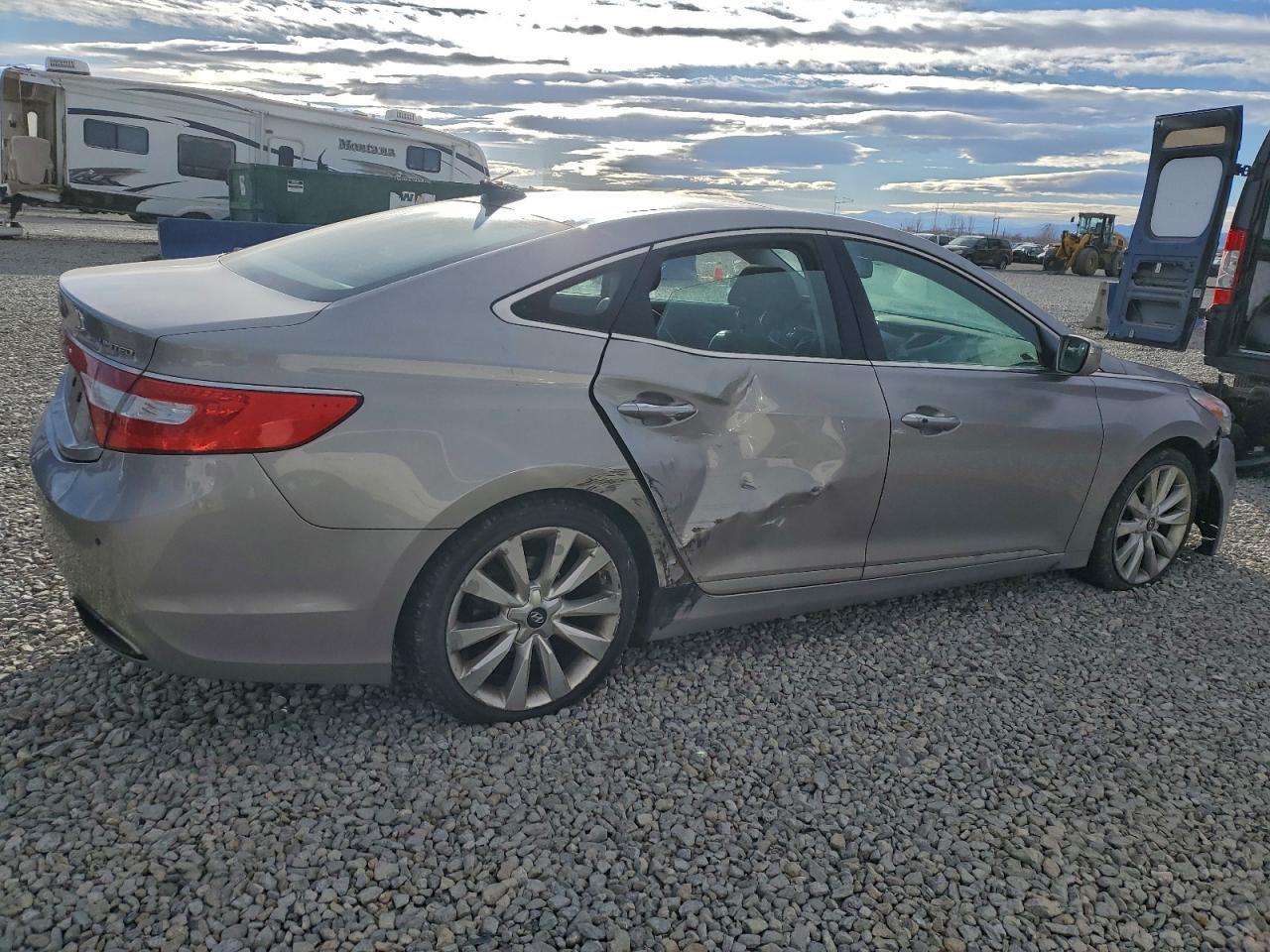 2014 HYUNDAI Azera