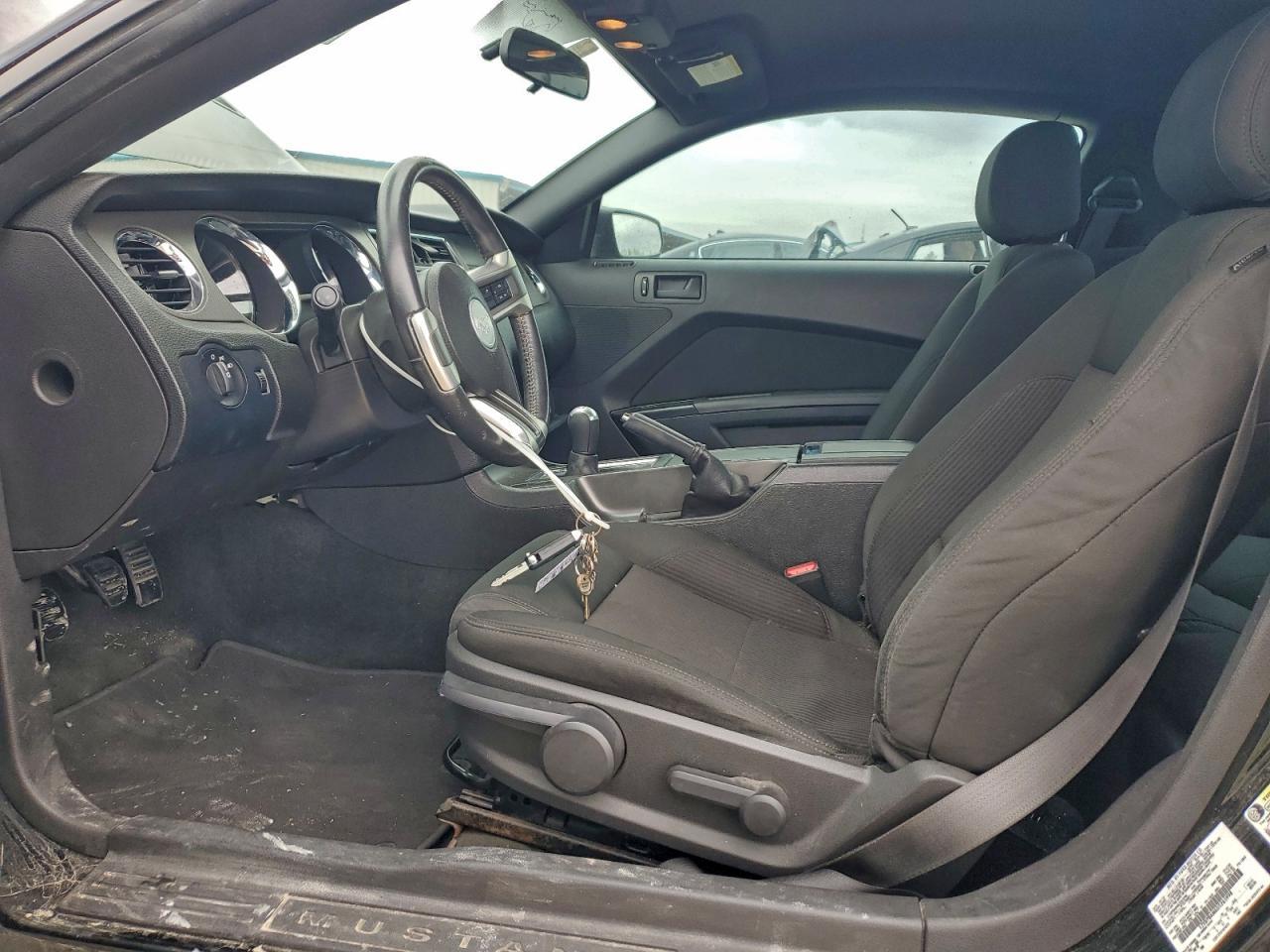 2013 FORD MUSTANG
