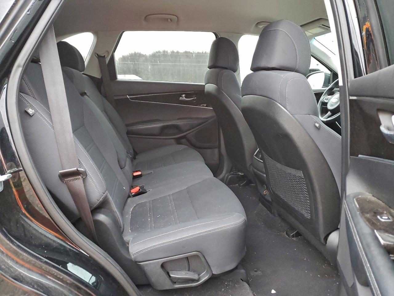 2017 KIA SORENTO
