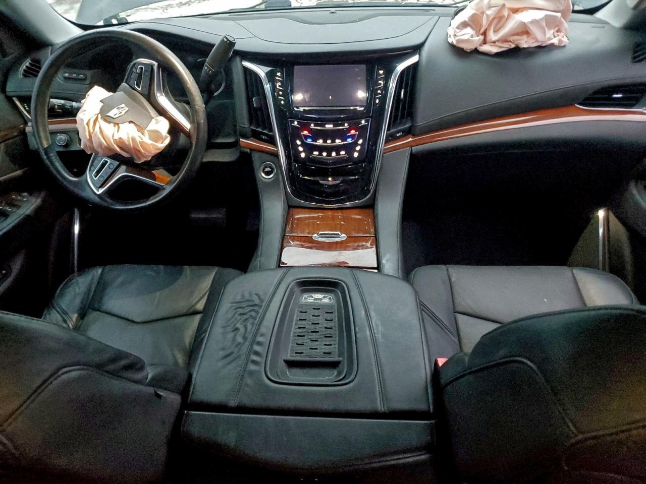 2016 CADILLAC ESCALADE
