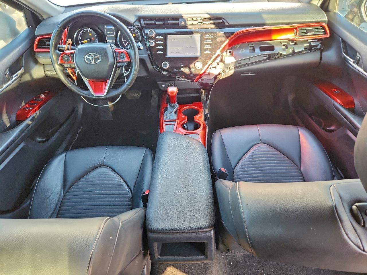 2018 TOYOTA CAMRY