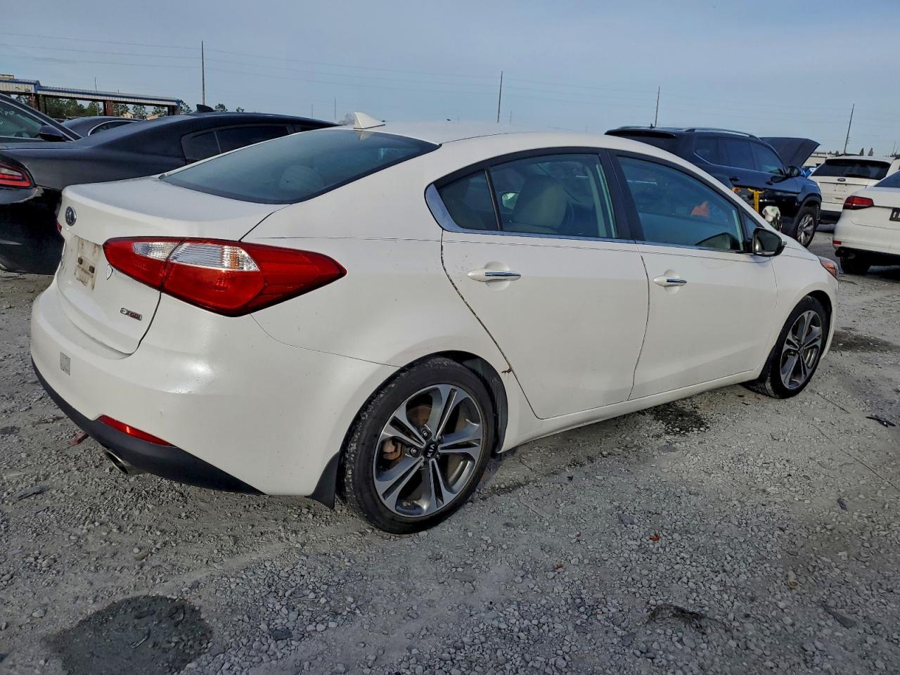 2015 KIA FORTE