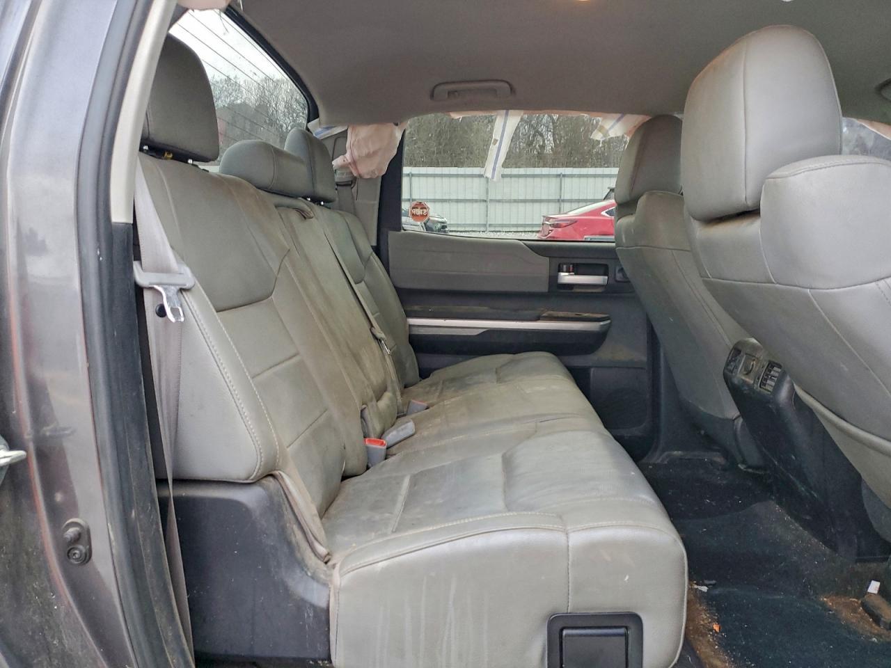 2017 TOYOTA TUNDRA