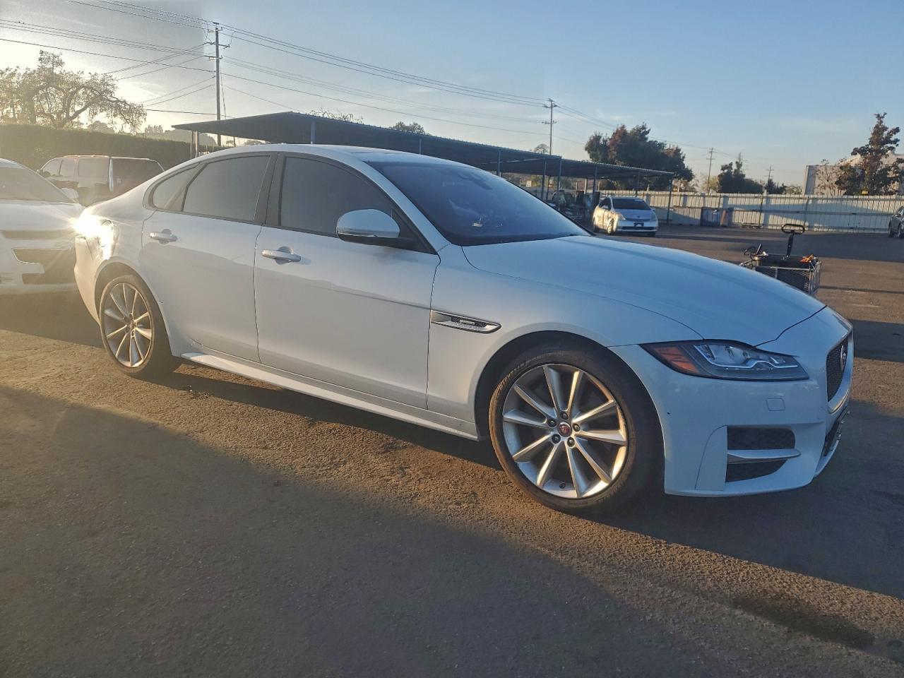 2016 JAGUAR XF