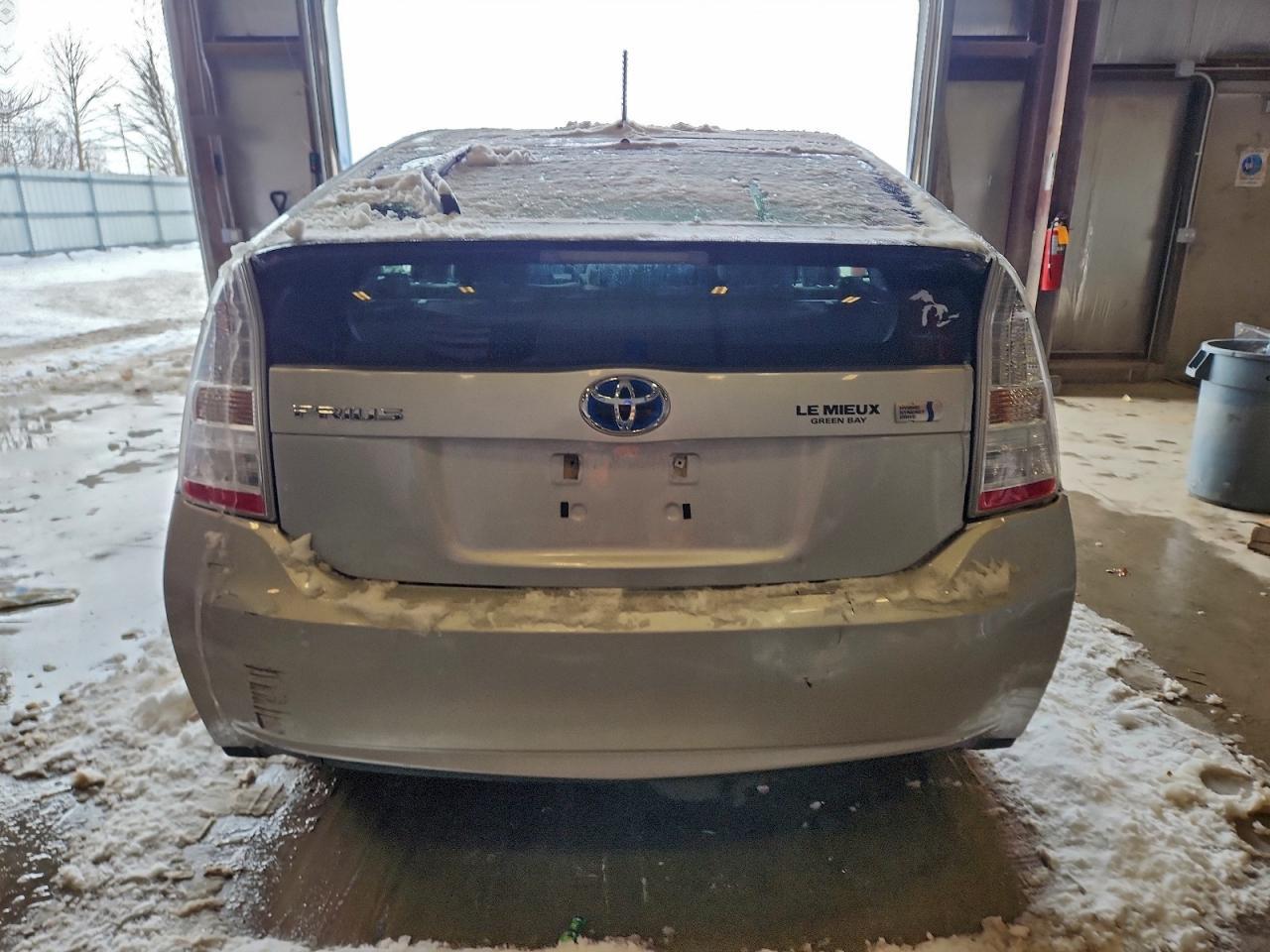 2011 TOYOTA PRIUS