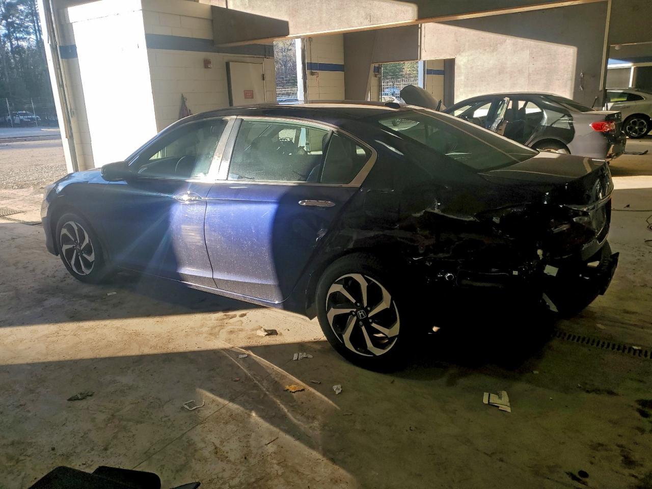 2017 HONDA ACCORD