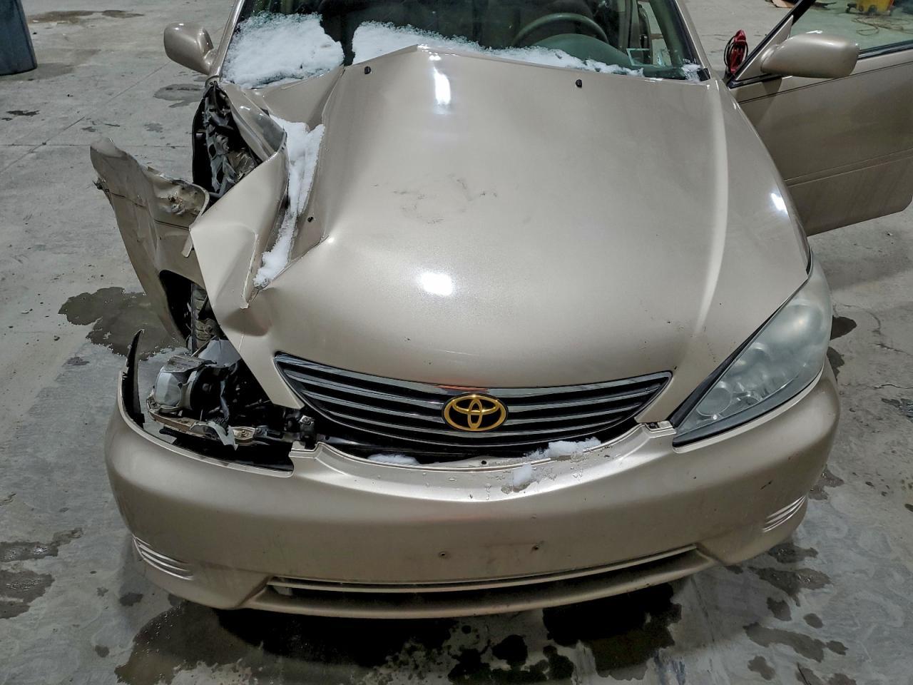 2005 TOYOTA CAMRY