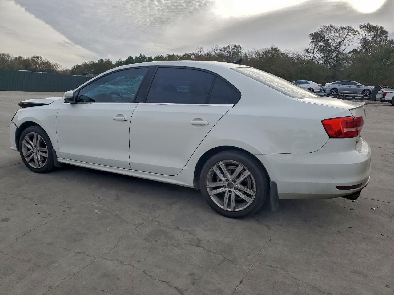 2015 VOLKSWAGEN JETTA