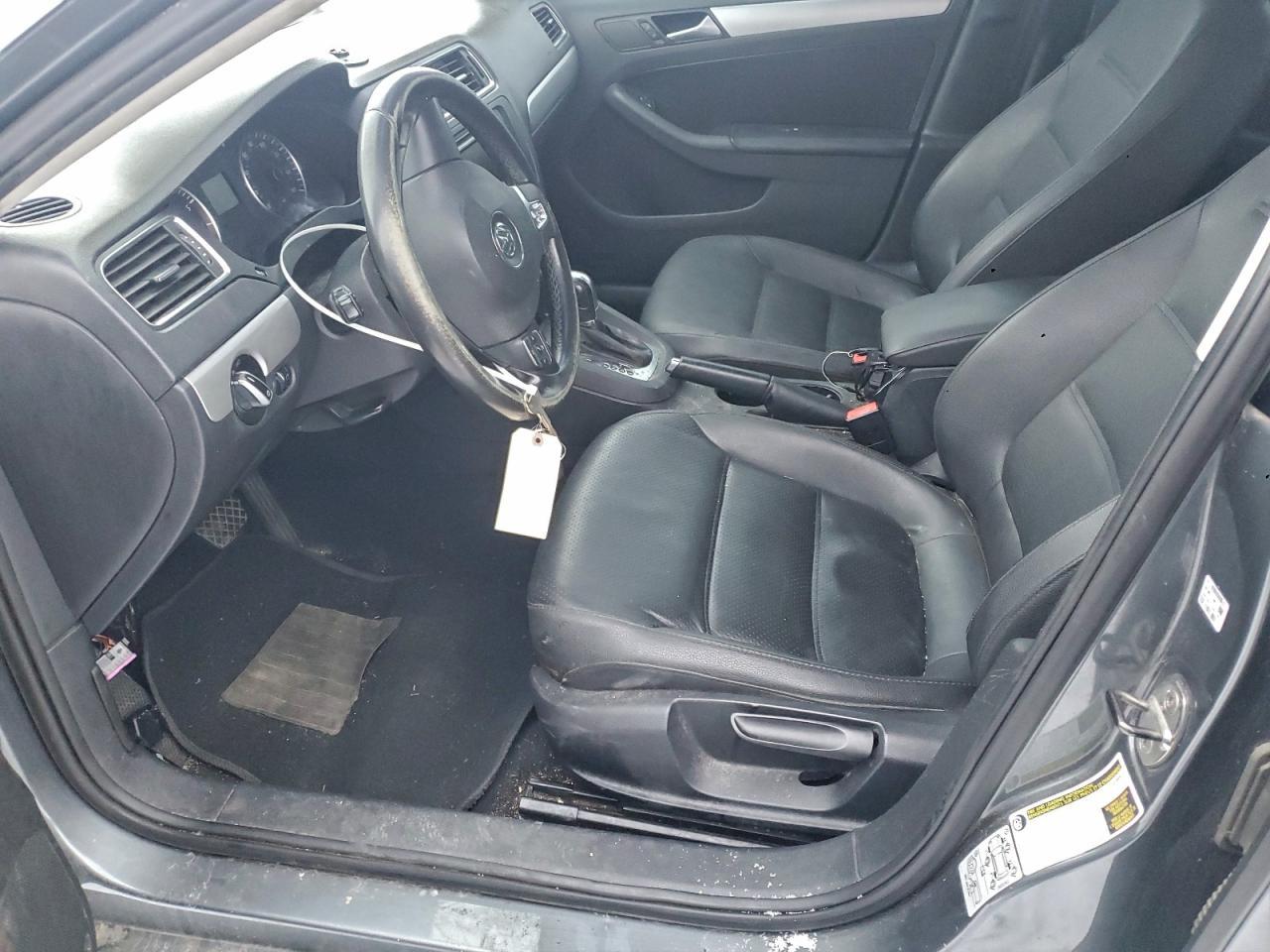 2012 VOLKSWAGEN JETTA