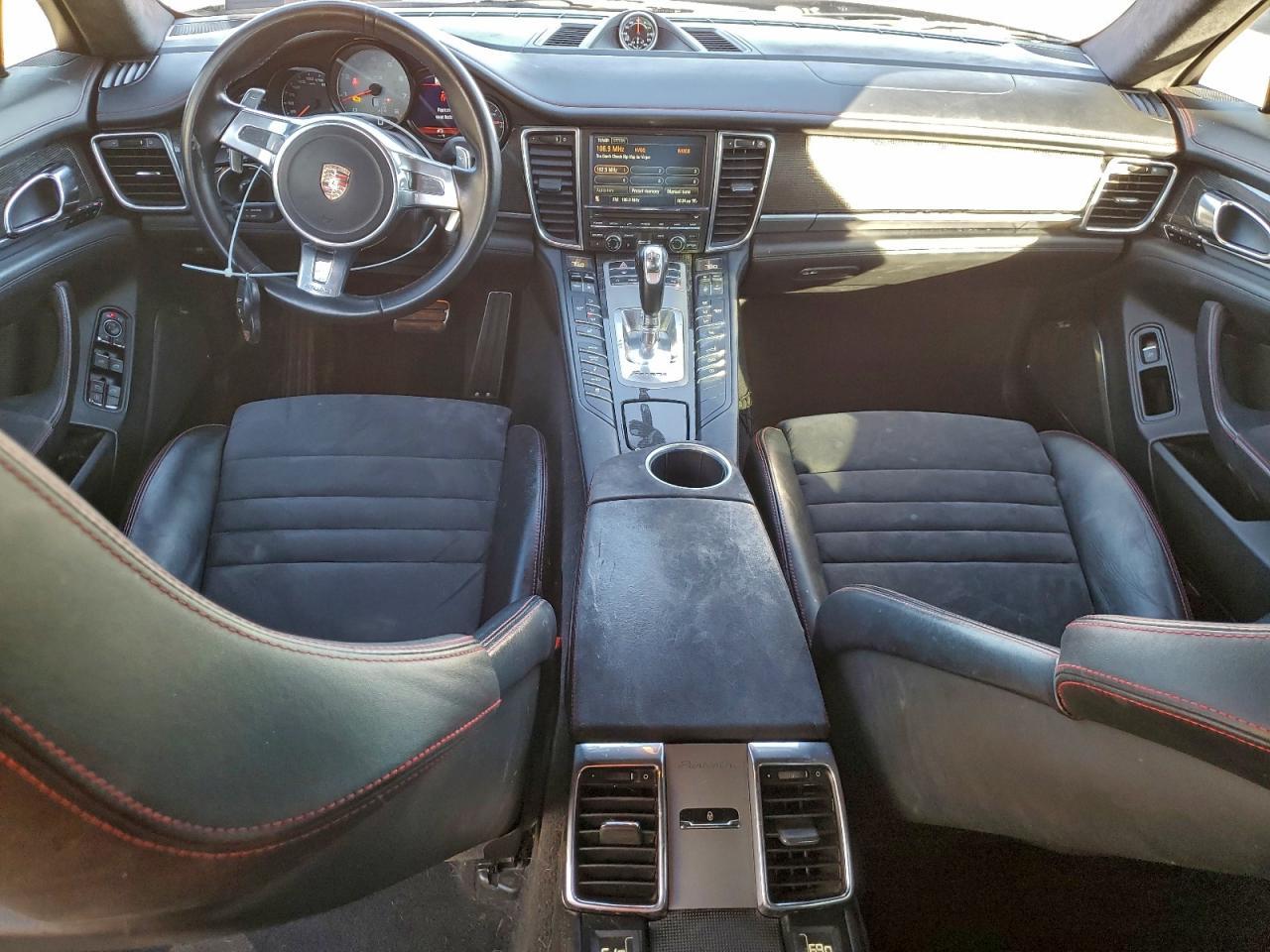 2013 PORSCHE Panamera