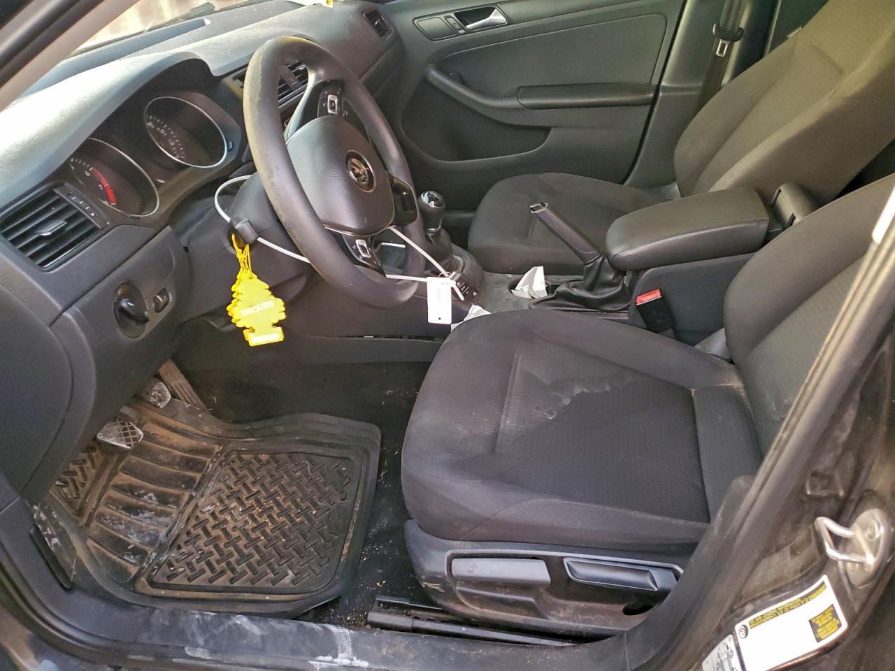 2016 VOLKSWAGEN JETTA