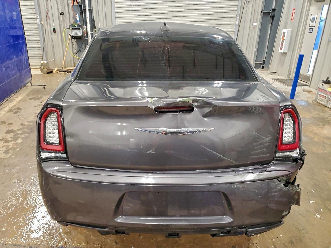 2018 CHRYSLER 300