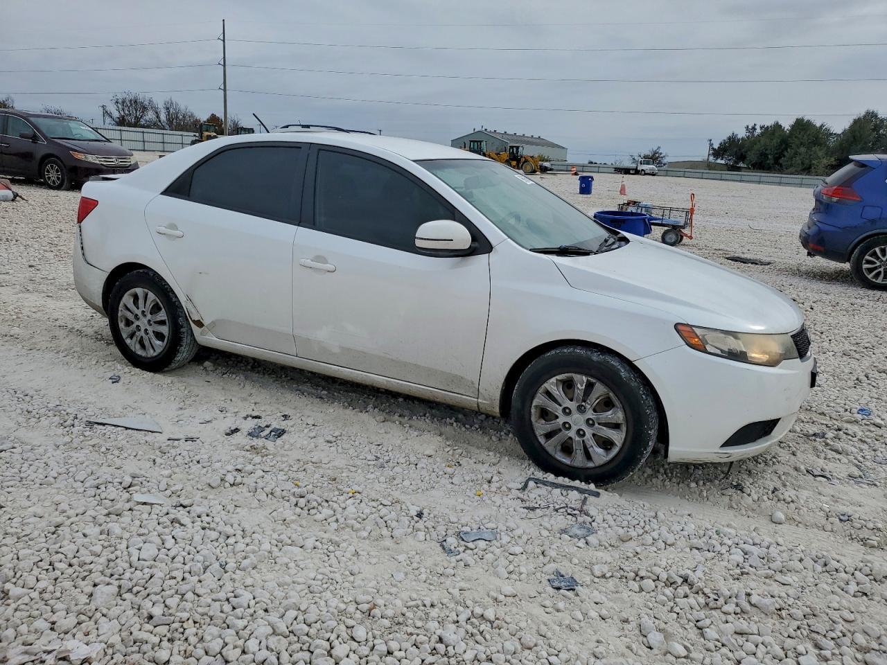 2013 KIA FORTE