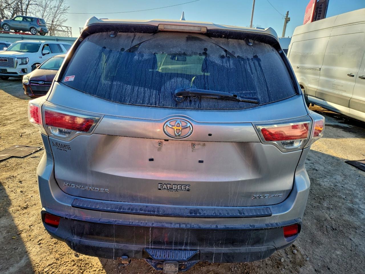 2016 TOYOTA HIGHLANDER