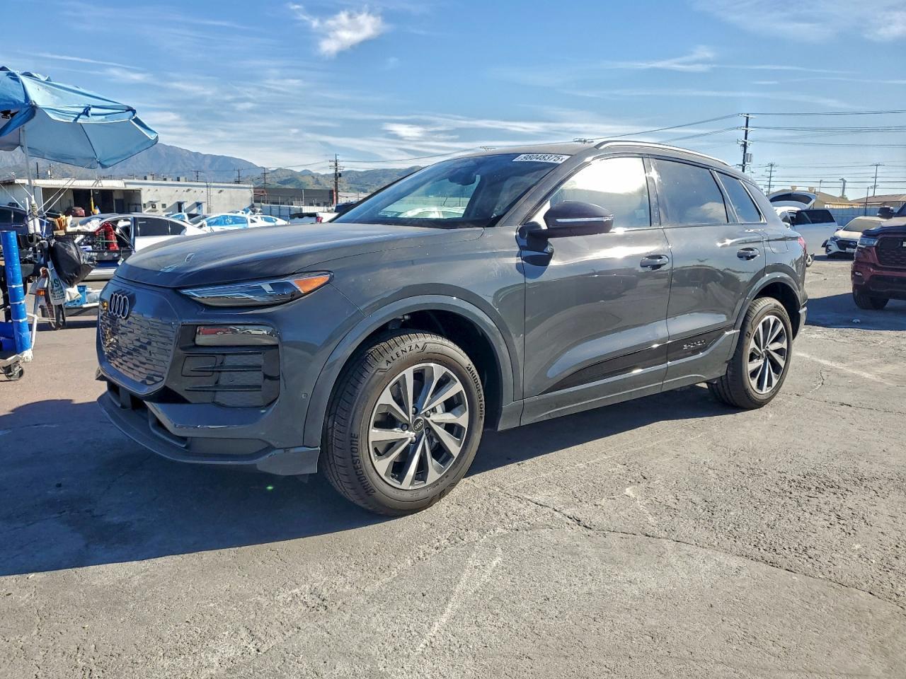2025 AUDI Q6 e-tron