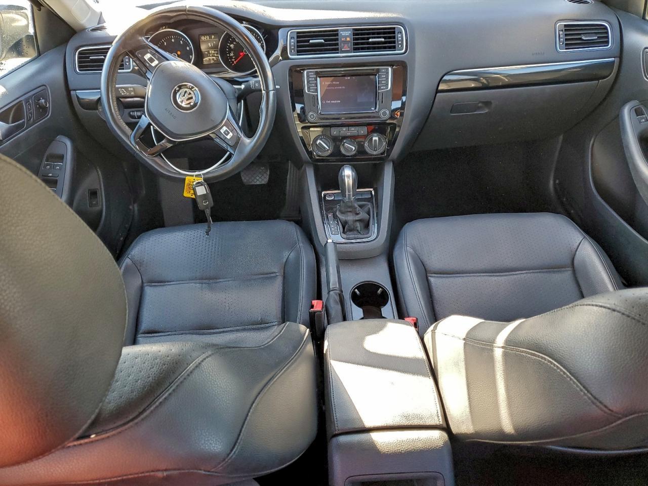 2016 VOLKSWAGEN JETTA