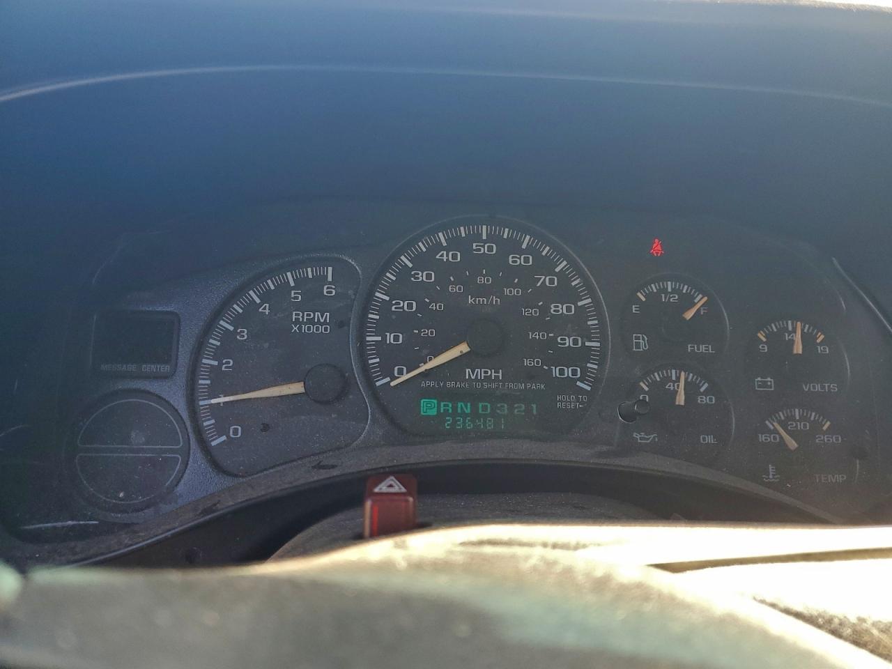 2002 CHEVROLET Tahoe
