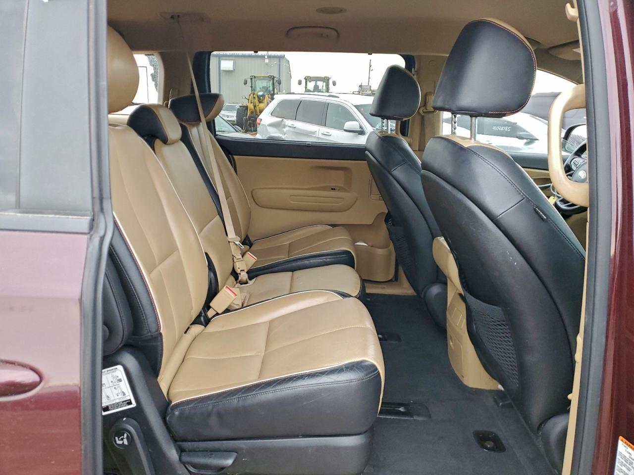 2017 KIA SEDONA