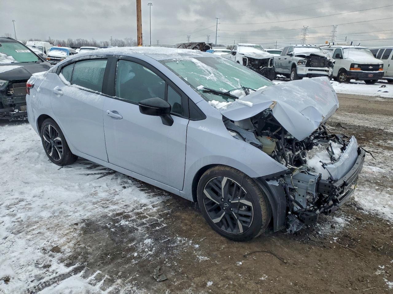 2025 NISSAN VERSA