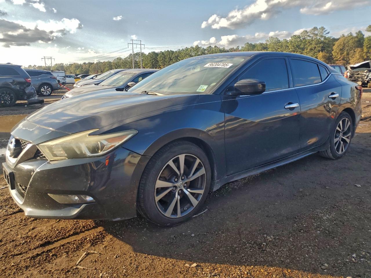 2016 NISSAN Maxima