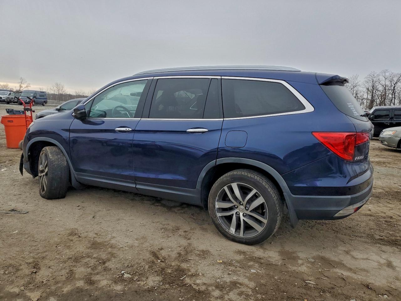 2017 HONDA PILOT