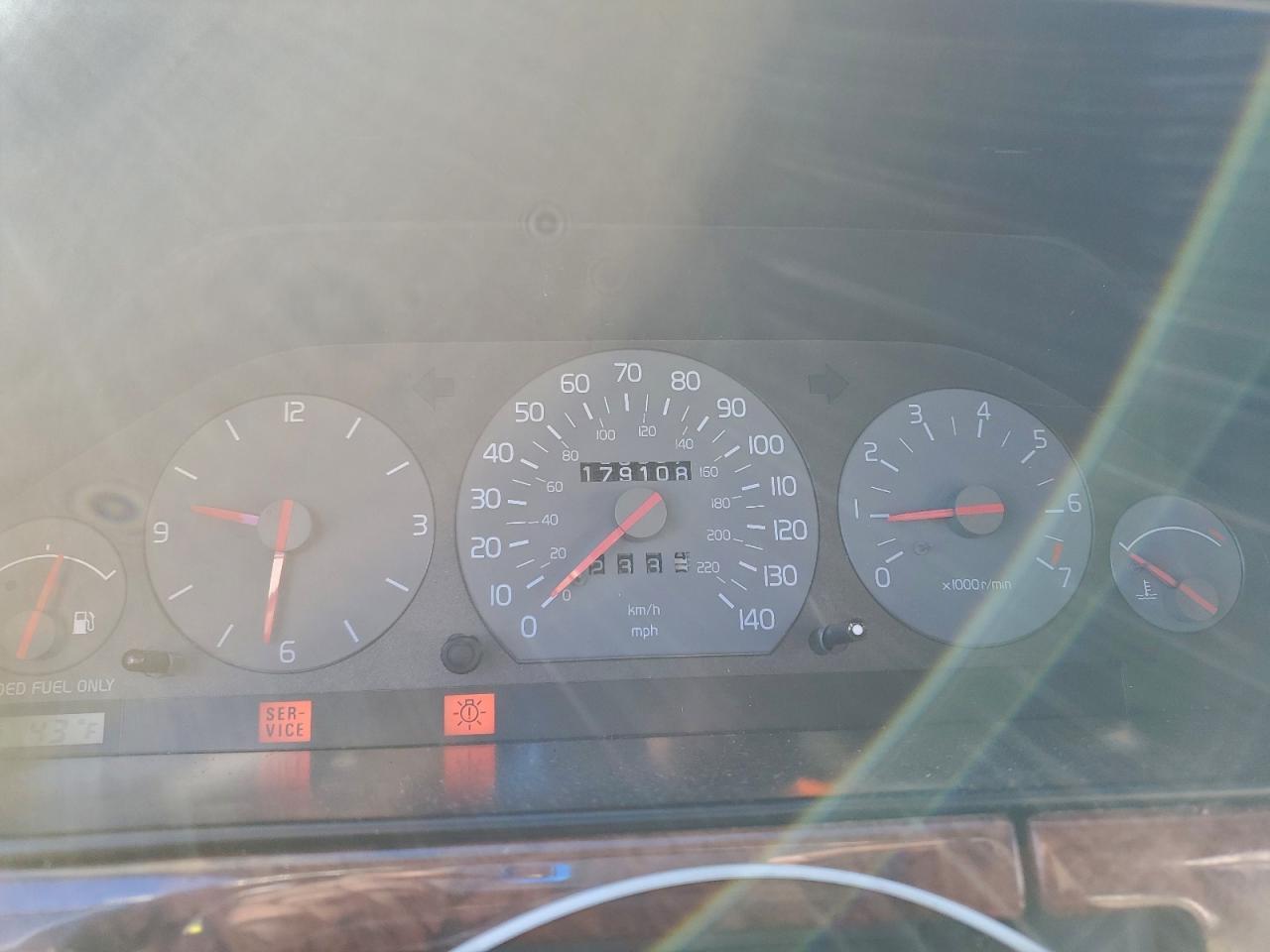 1998 VOLVO S90