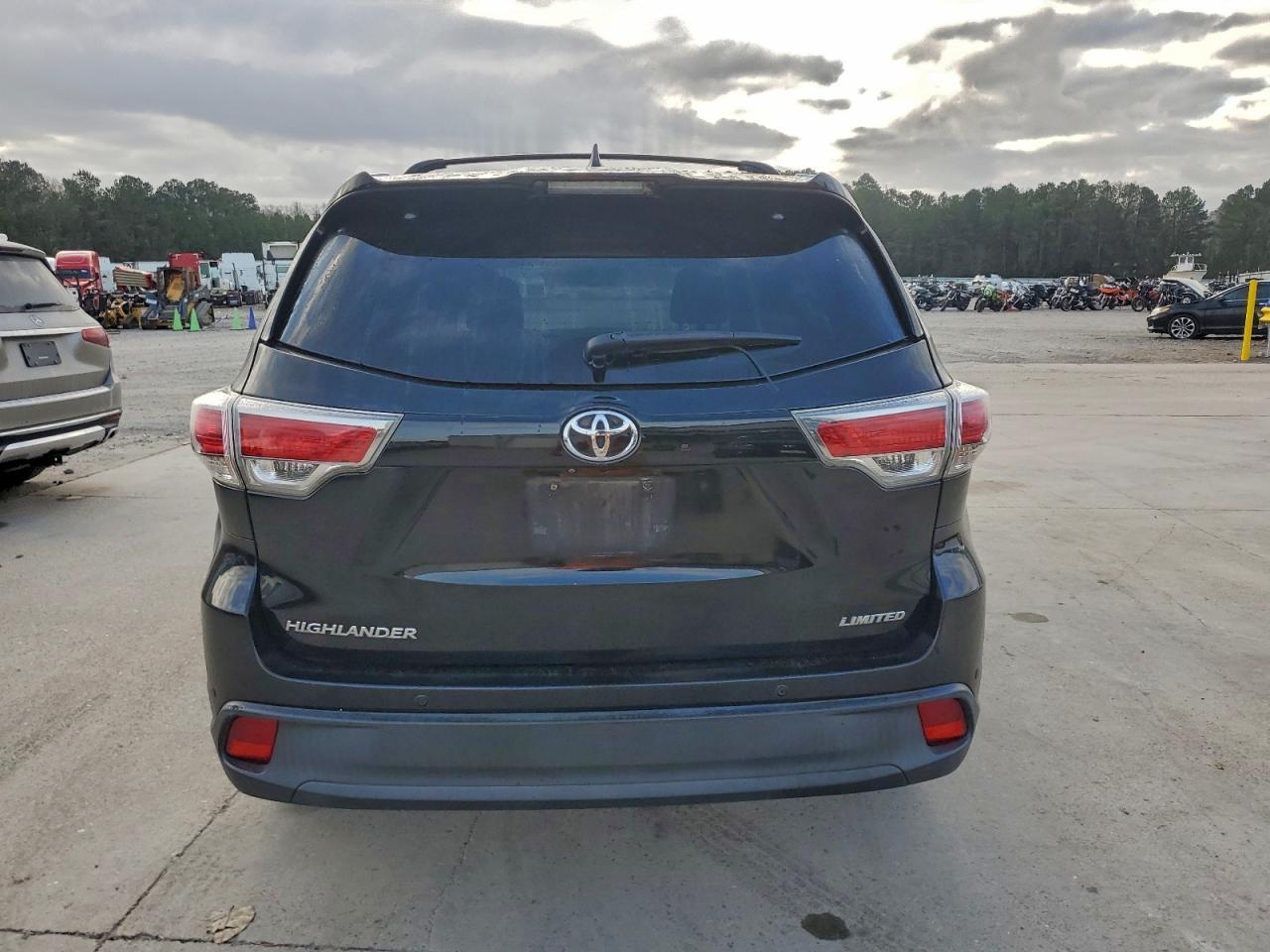 2014 TOYOTA HIGHLANDER