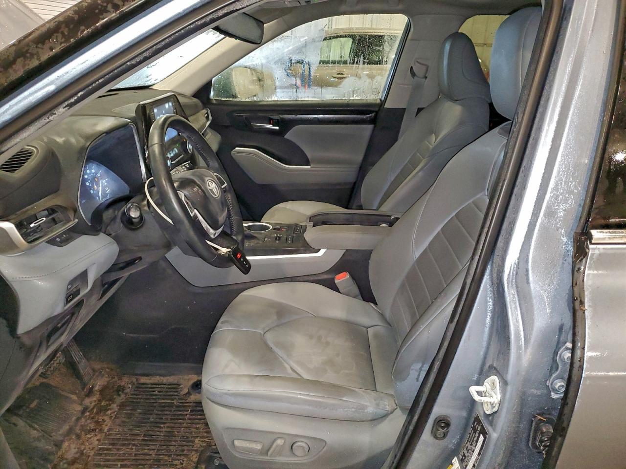 2021 TOYOTA HIGHLANDER