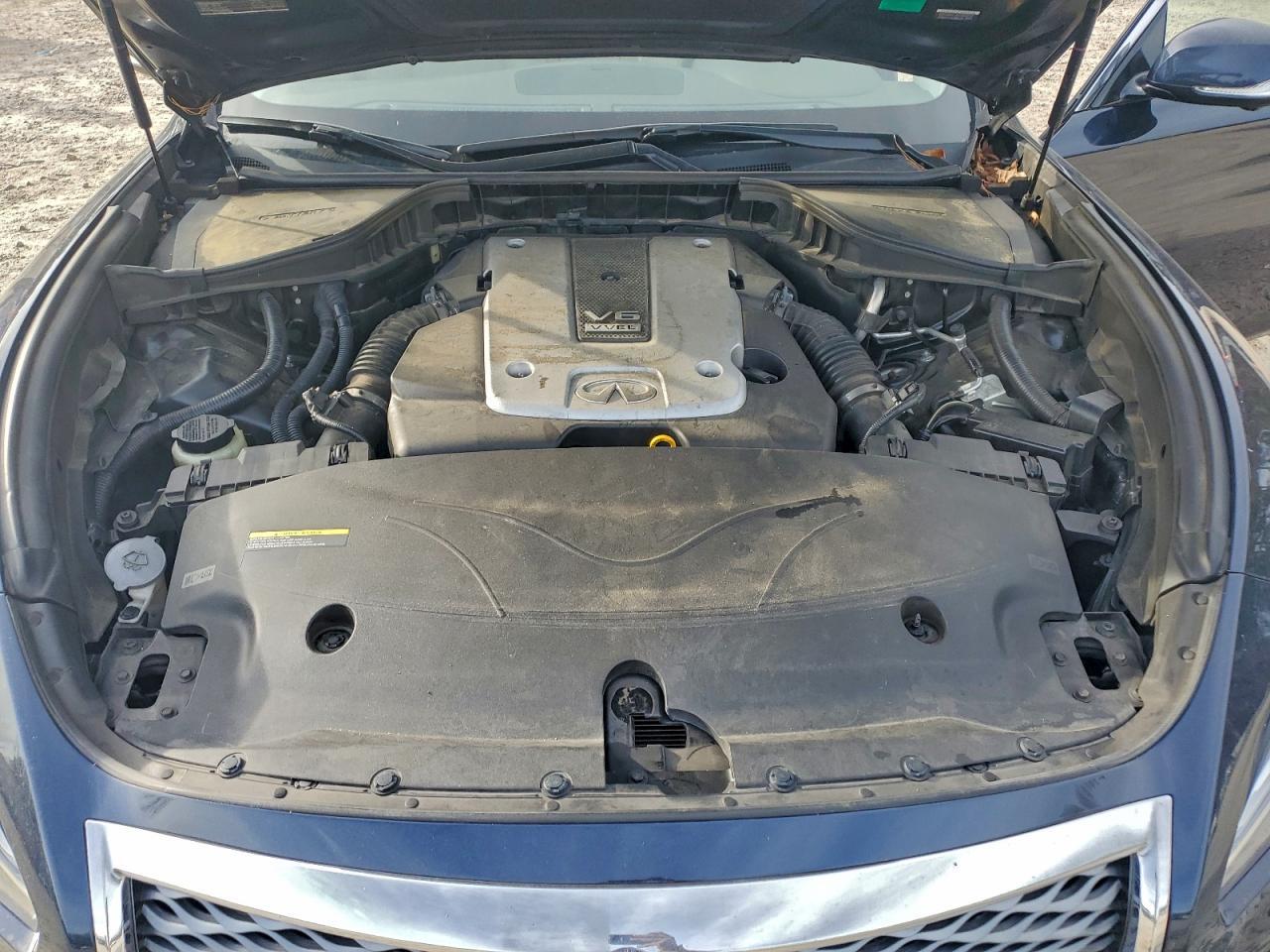 2015 INFINITI Q70