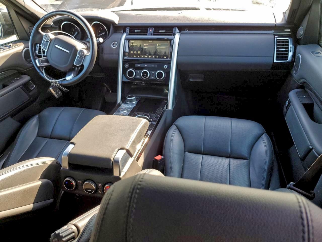 2017 LAND ROVER Discovery