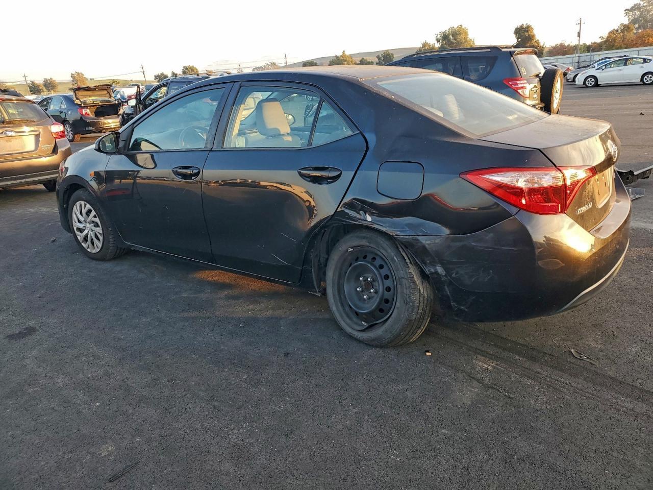 2018 TOYOTA COROLLA