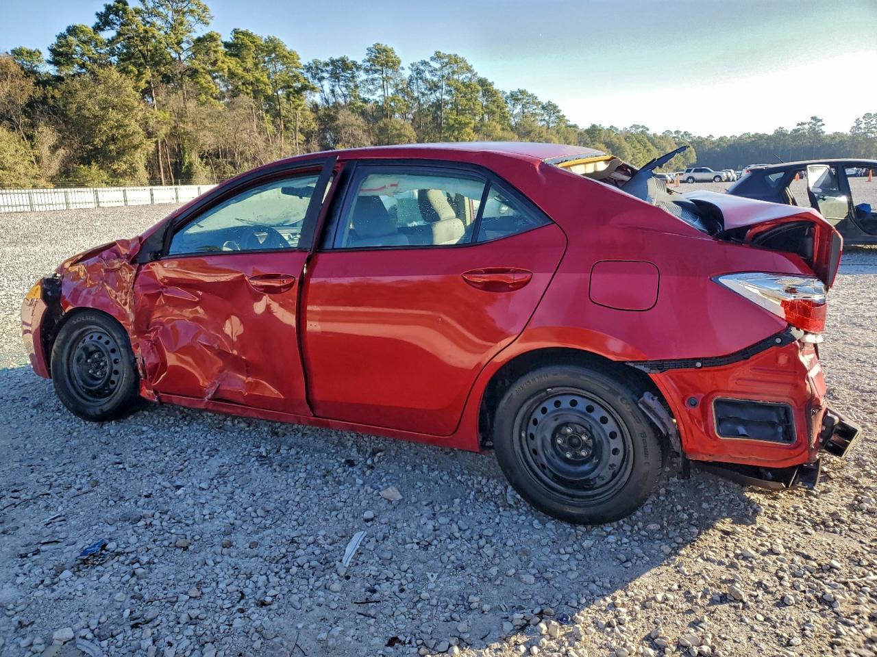 2015 TOYOTA COROLLA