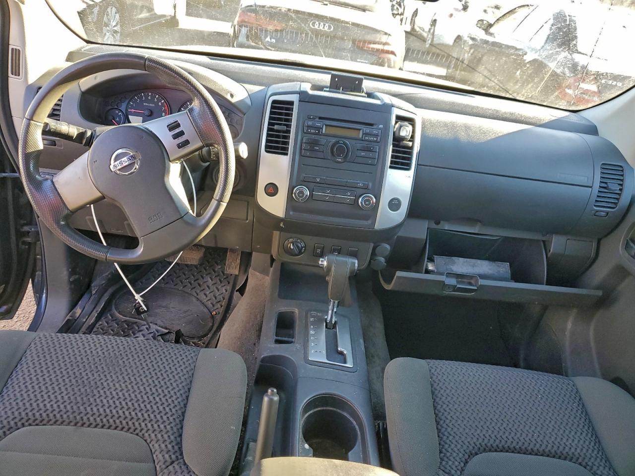 2011 NISSAN Frontier