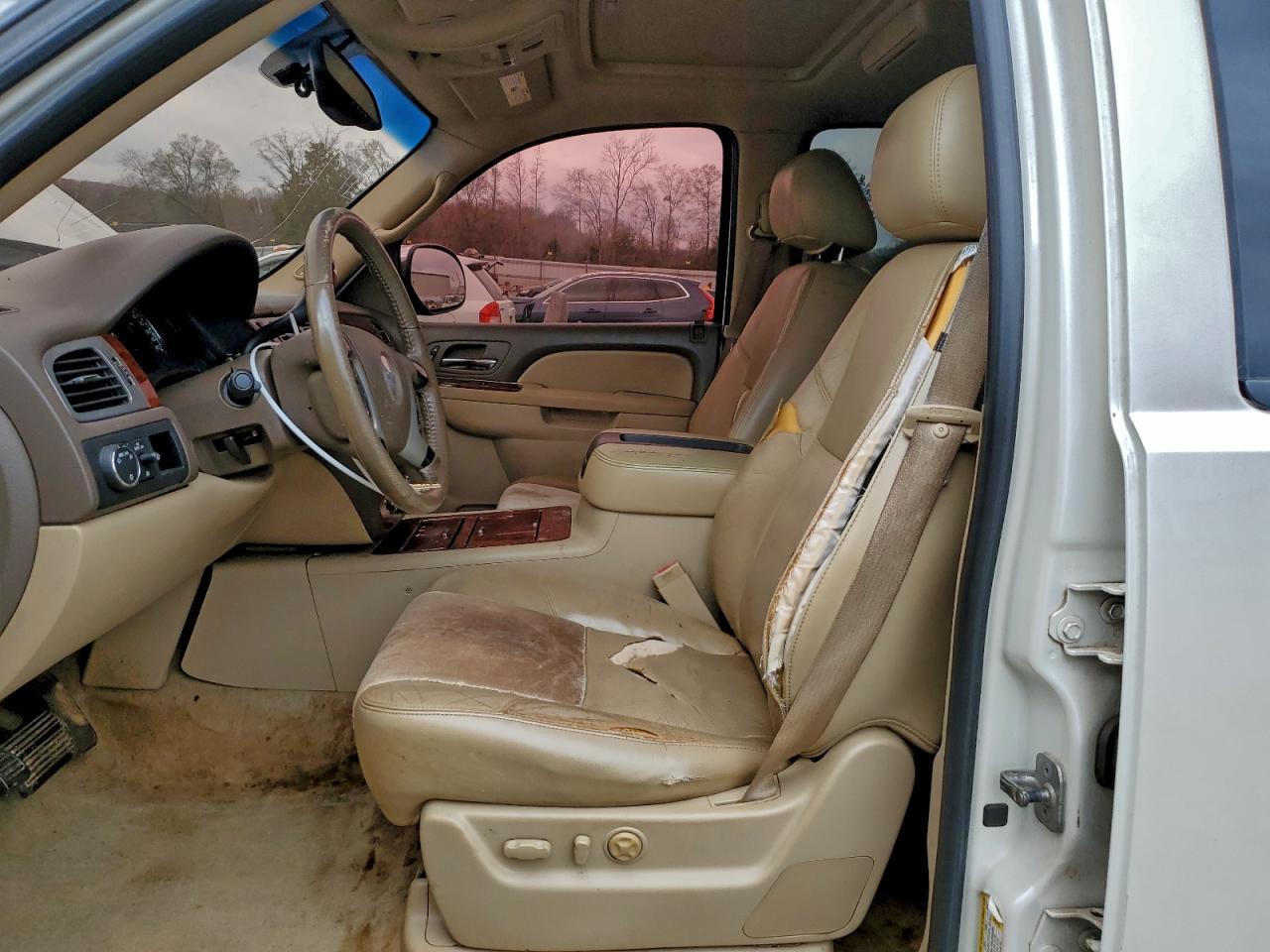 2011 CHEVROLET Tahoe
