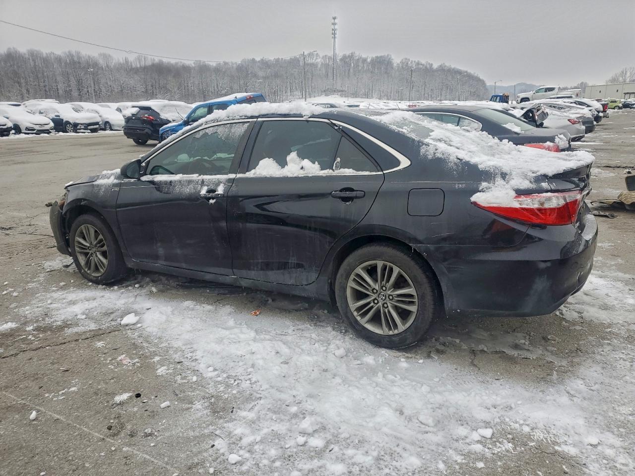 2016 TOYOTA CAMRY
