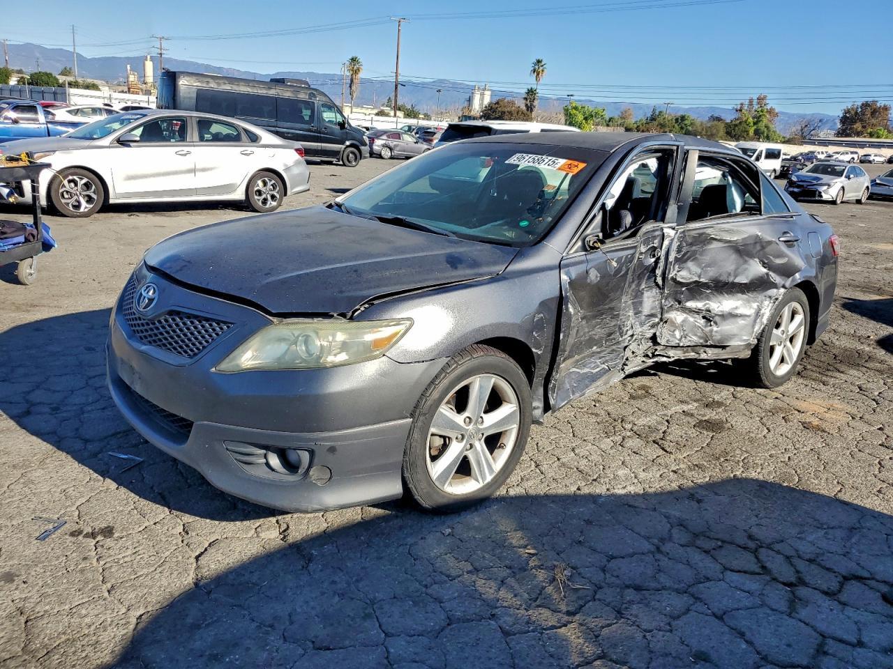 2010 TOYOTA CAMRY