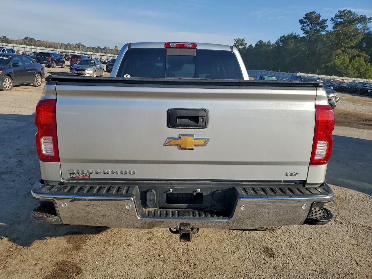 2018 CHEVROLET Silverado