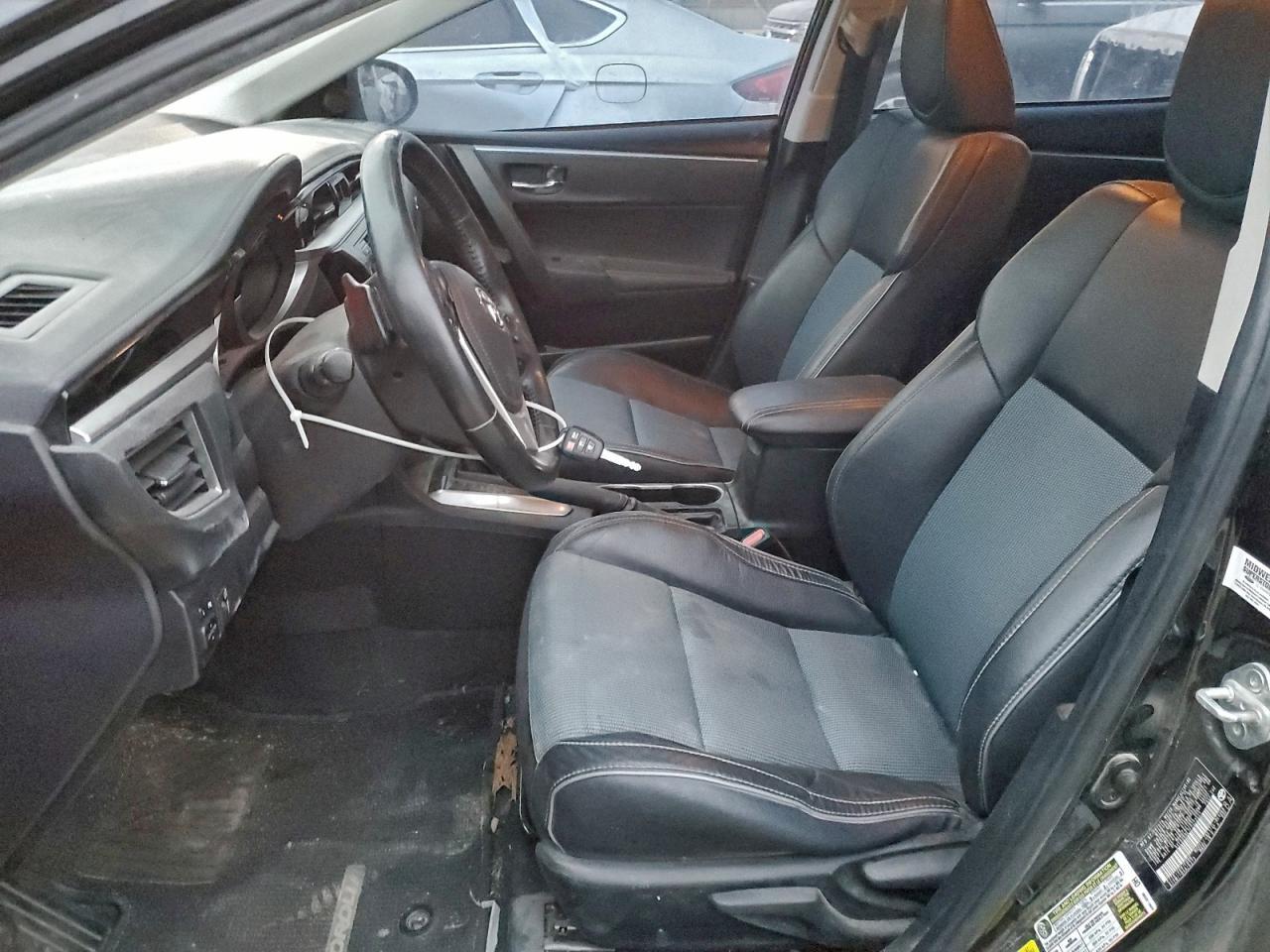 2015 TOYOTA COROLLA