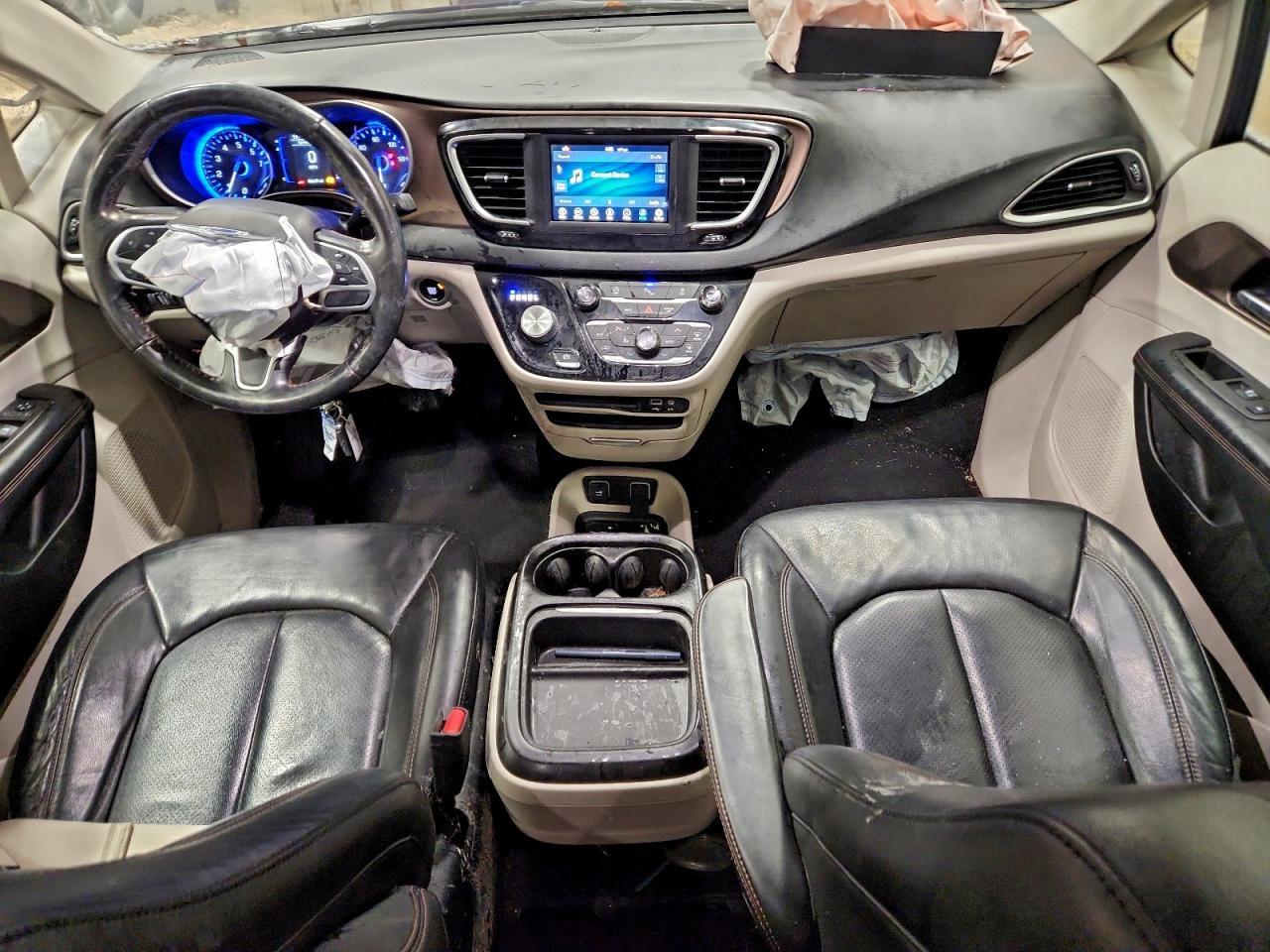 2019 CHRYSLER Pacifica
