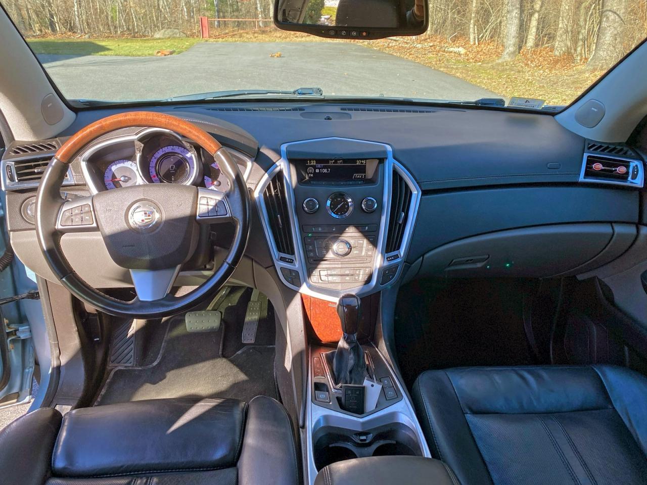 2011 CADILLAC SRX
