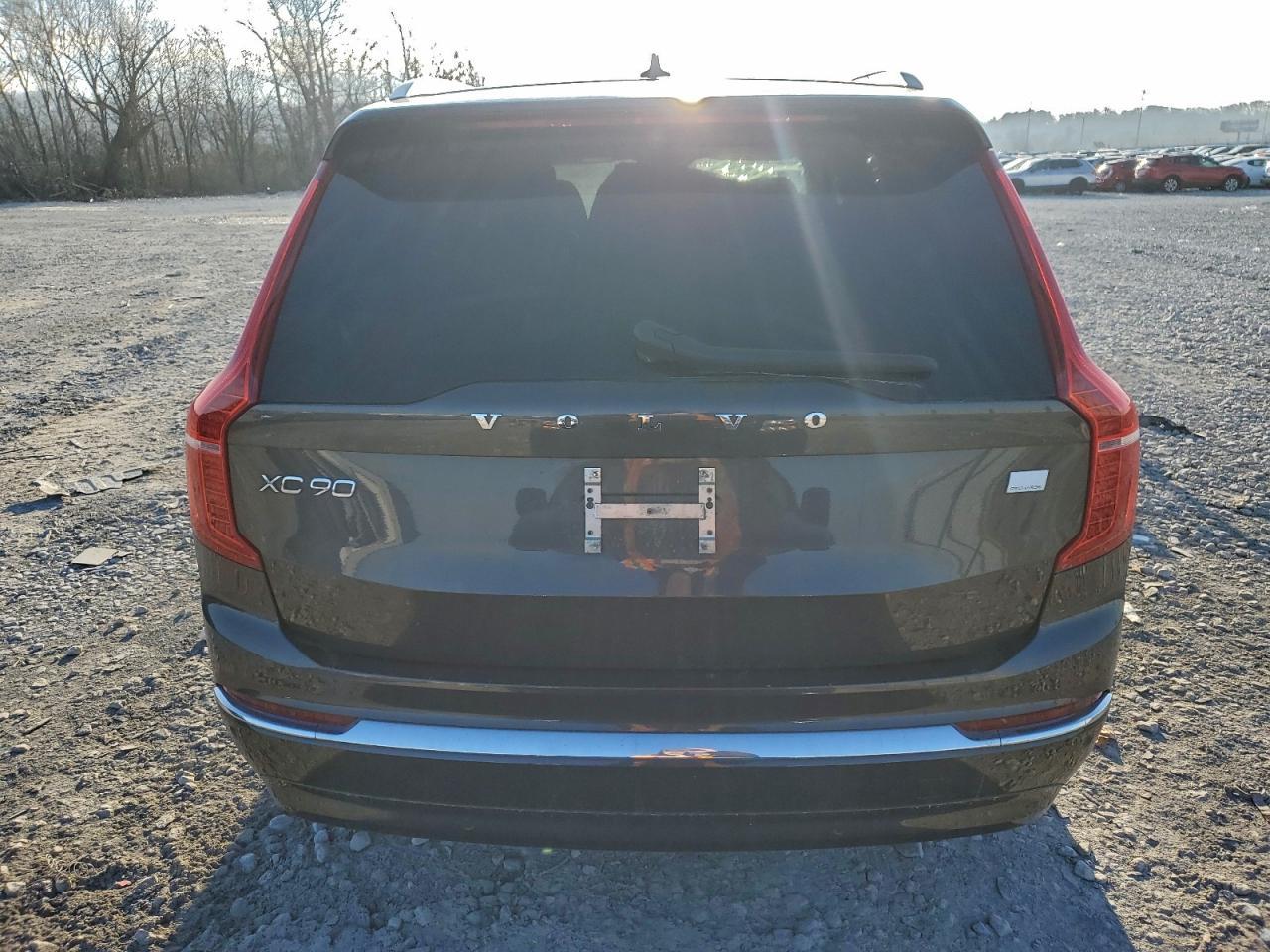 2023 VOLVO XC90