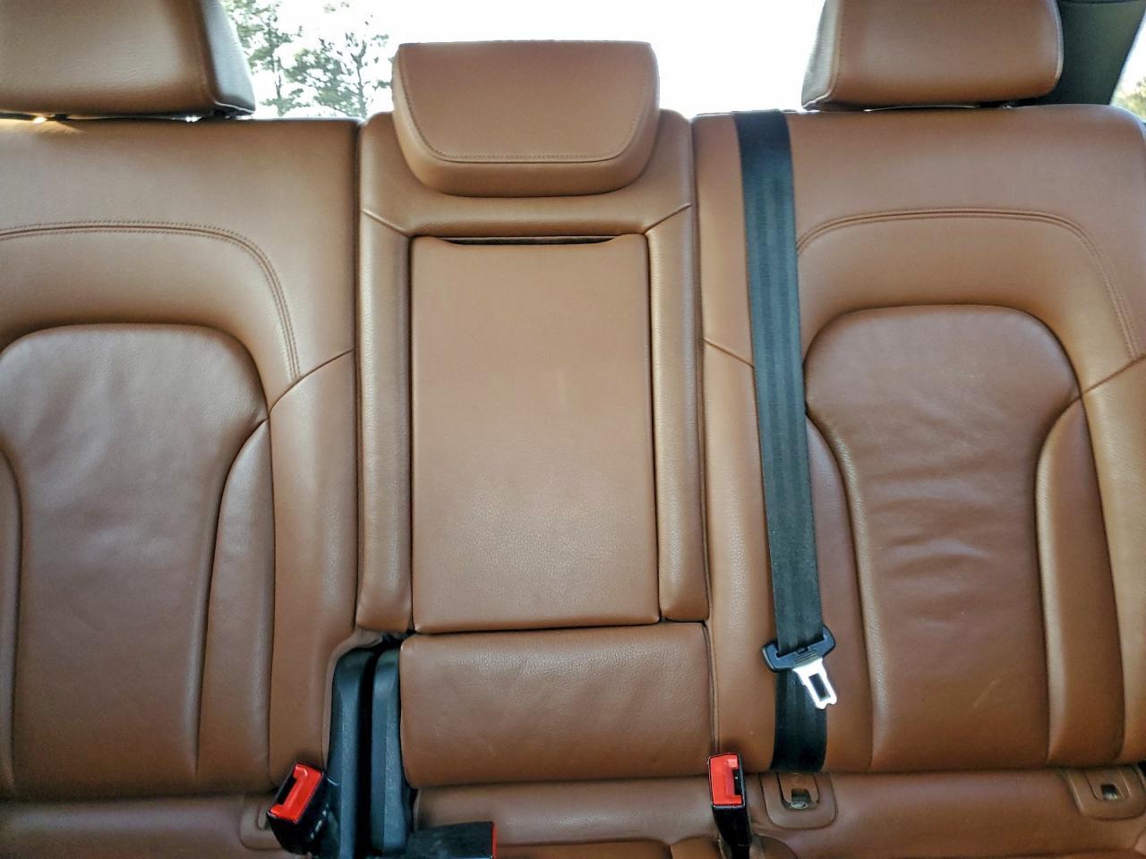 2011 AUDI Q5