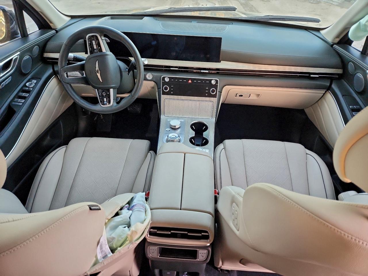 2025 GENESIS GV80