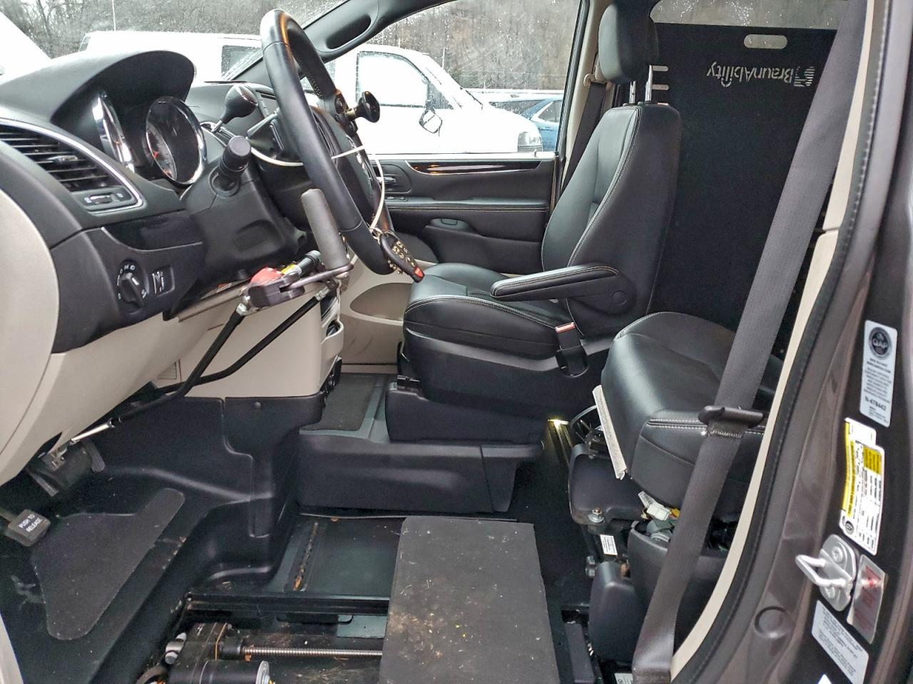 2017 DODGE GRAND CARAVAN